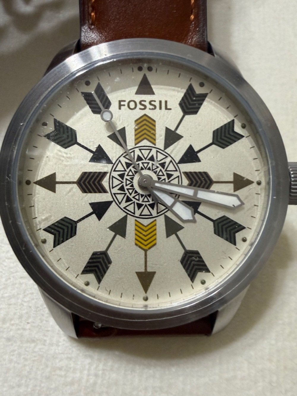 Fossil Men’s Brown Leather Watch with Beige Dial and Gold Accents